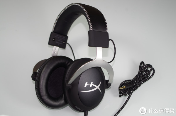 金士顿 HyperX 暴风 专业FPS 耳机外观展示(本