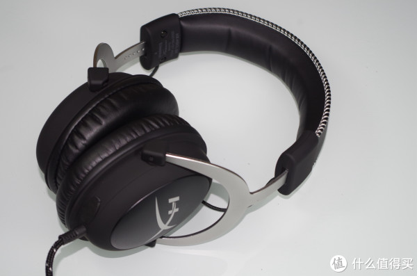 金士顿 HyperX 暴风 专业FPS 耳机外观展示(本