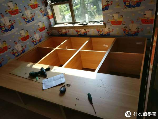      榻榻米定制施工