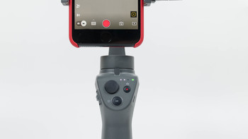 开启人人摄影时代：899元的大疆 灵眸OSMO手机云台 2测评