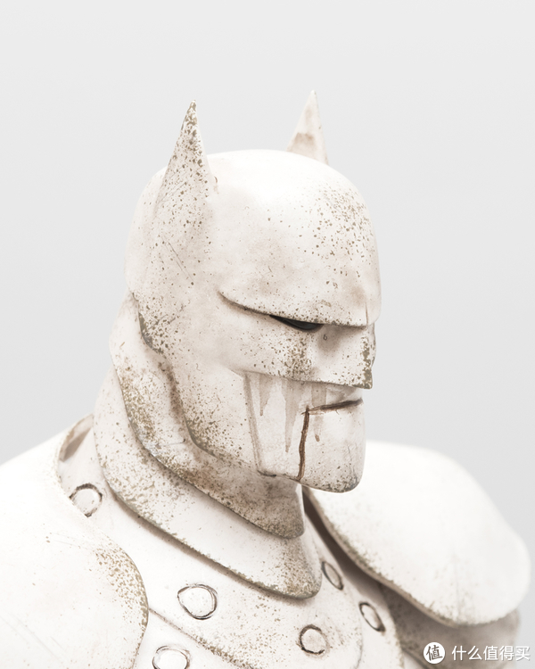 全民分享季本站首晒白夜骑士3atoys钢铁纪元16蝙蝠侠白色极地版可动