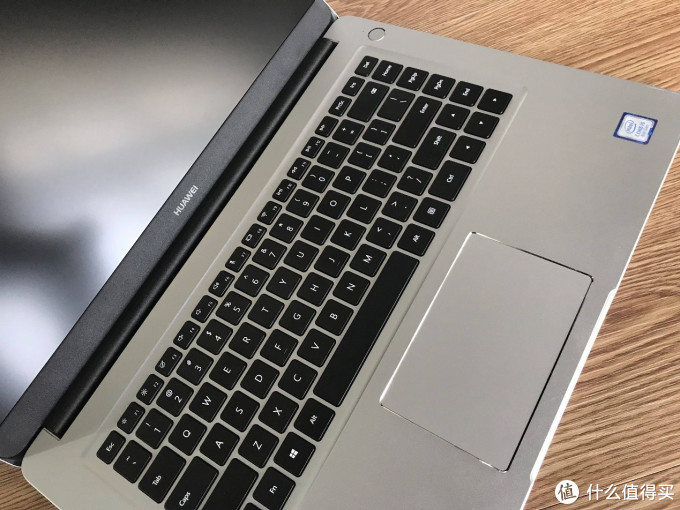 笔记本电脑声音外放失真_电脑录音声音大了失真_笔记本风扇声音大对电脑有影响吗