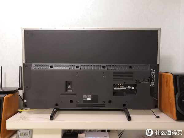 【索尼 kd-49x8000e 液晶电视外观展示】边框|屏幕|按钮|接口|遥控器