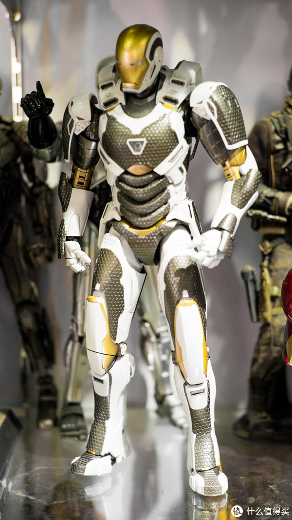 hot toys mms214 钢铁侠 mark39 双子星使用总结(灯效|可动性)