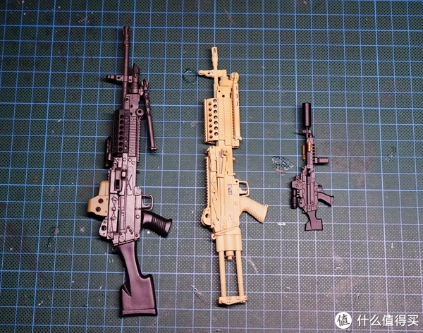 由左至右mk48(1:6),mk46(1:6),本款中的mk48机枪