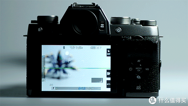 具有单反操作手感的便携复古无反相机:富士x-t100上手