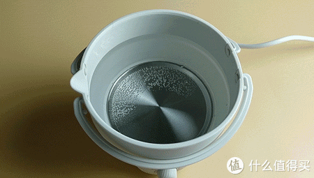 锅体的容量为1l,但怕水沸腾后溅出来,所以水最好不要加太多.