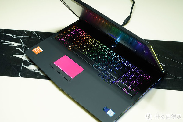 畅玩外星人篇二双固态上身rgb再升级alienware17r5开箱评测