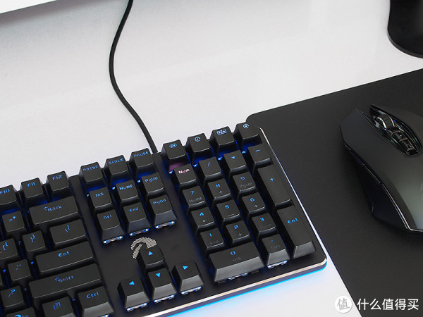 指尖护卫大阅兵用键盘敲出铿锵回响_指尖护卫大阅兵用键盘敲出铿锵回响