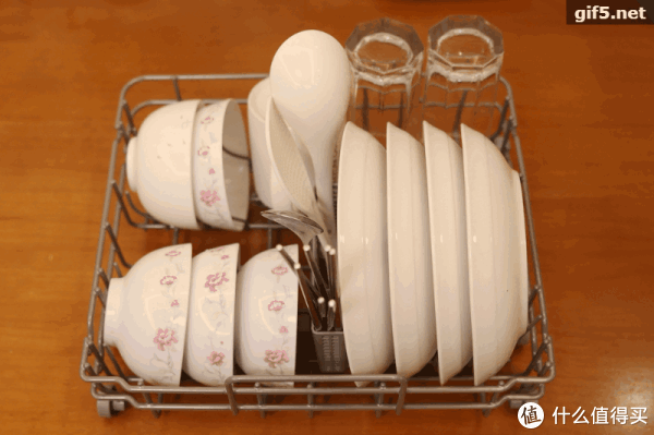 高清视频实拍洗碗机内部清洗油烟机滤网全过程