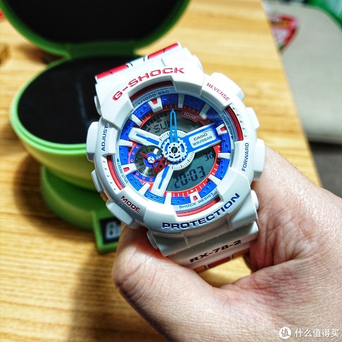 我得到卡西欧g-shock与高达联名的rx78-2手表啦