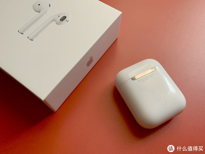 airpods2充电盒