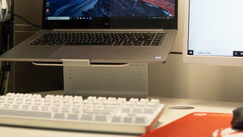 优化桌面空间，操作笔记本更舒服：iQunix  E-Stand笔记本支架体验报告