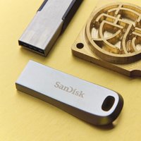 30秒一部小姐姐，全金属飙车的SanDisk CZ74至尊高速酷奂U盘