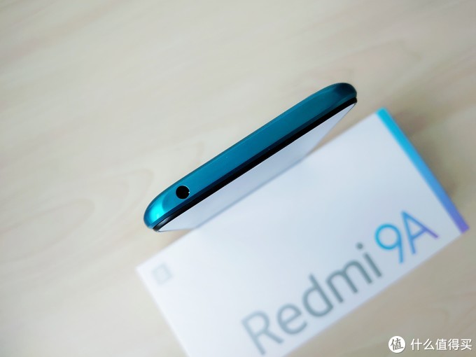 redmi 9a开箱:没有黑科技 但更暖人心