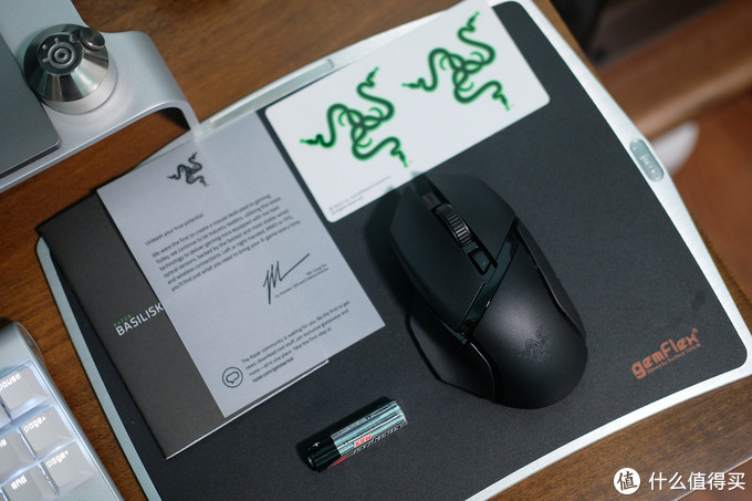 razer雷蛇巴塞利斯蛇 x 极速版 上手体验