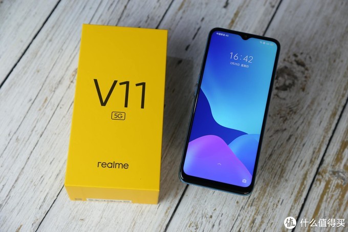 realme v11实测:千元大惊喜,体验全方位"越级"