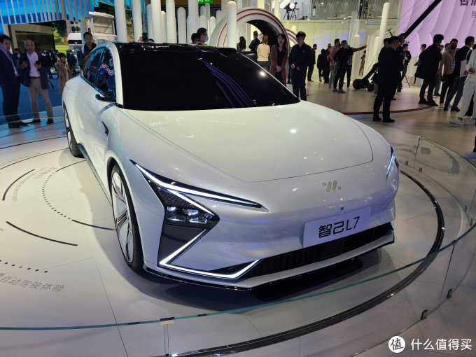 社区首页 汽车消费 汽车整车 轿车 中大型车 im/智己汽车中大型车