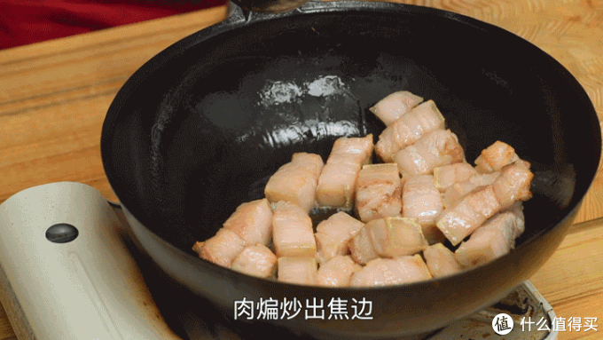 开锅后将锅中食材倒入高压锅内压30分钟5.