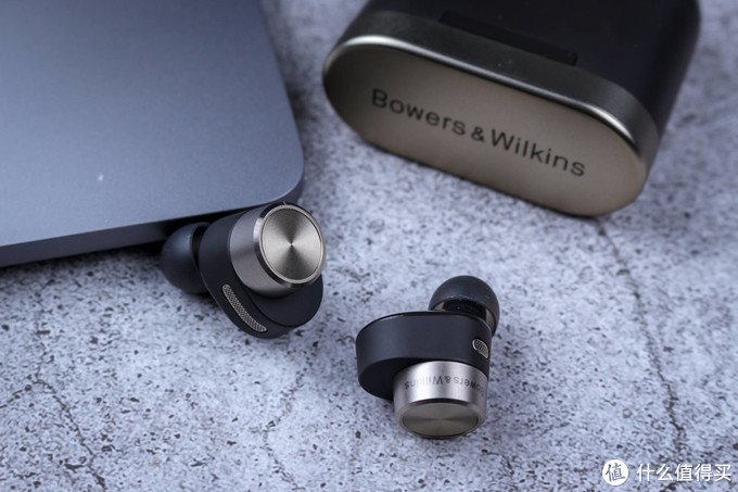 播放>耳机>蓝牙耳机>bowers&wilkins/宝华韦健蓝牙耳机>文章详情>