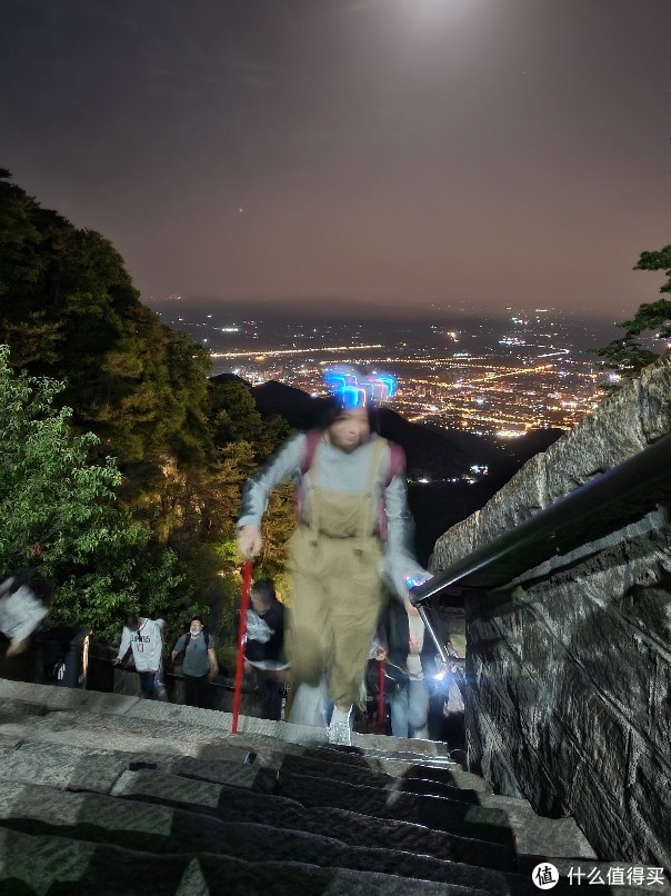 夜爬泰山