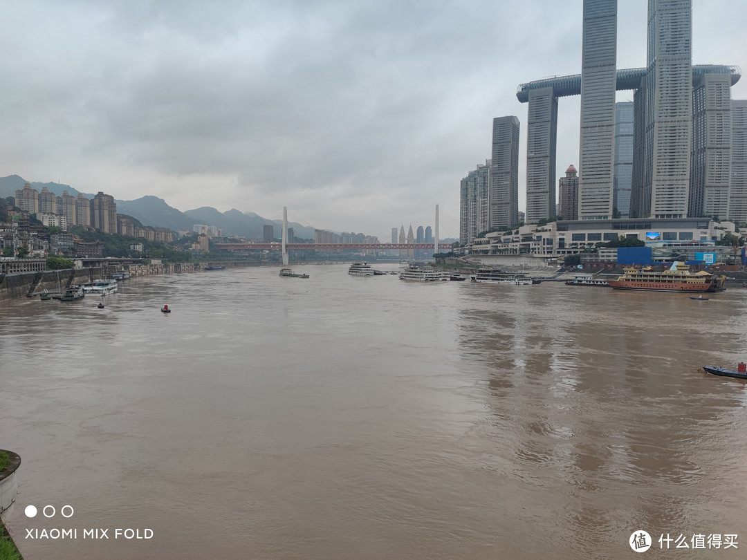 重庆启动洪水防御iii级应急响应南滨路水位迅速上升