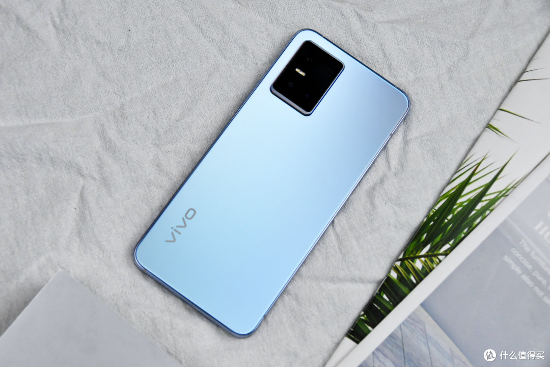 vivos10pro开箱简评光致变色打造专属于你的个性后盖