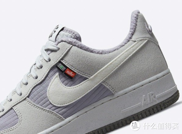 侧边有耐克经典logo加持,简约此次nike air force 1 "toasty" dc8871