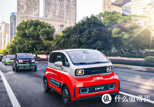 小型新能源汽车什么牌子好合适都市白领的精品小车宝骏kiwi02ev