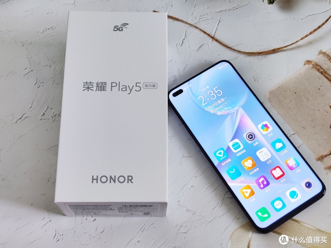 >honor/荣耀安卓手机>文章详情> 充电首先要和大家说的就是荣耀play5