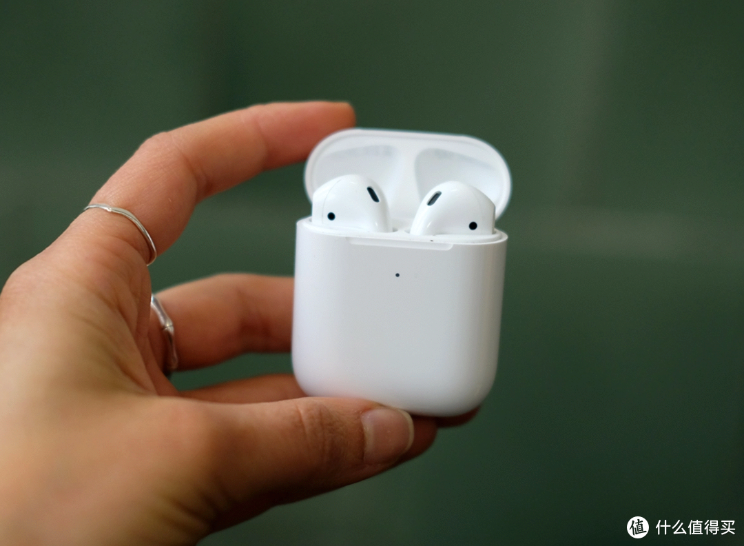 围观苹果三大最畅销耳机巅峰对决哪款苹果airpods最适合您