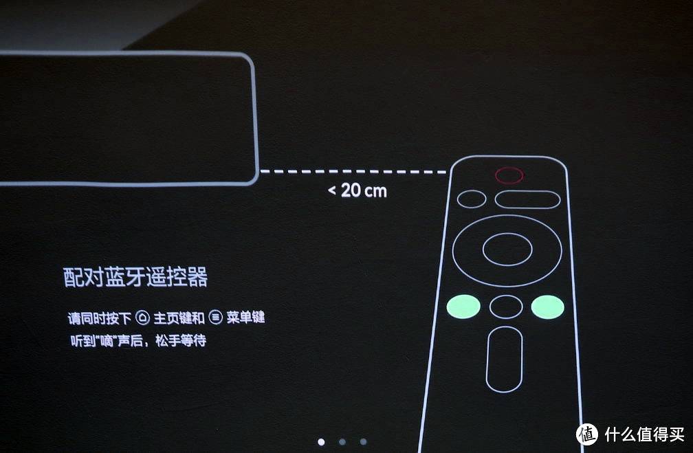 《到站秀》峰米r1超短焦投影仪 ai语音控制 无线投屏 护眼的高清激光