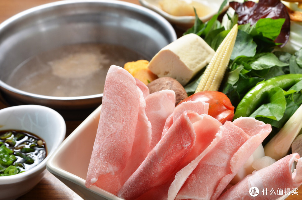 吃火锅时服务员提醒遇到这5类食材尽量少点价格贵还不实惠