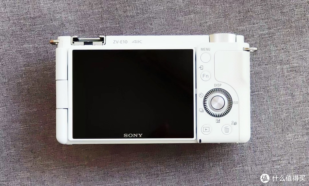 双十一入手了sony zv-e10 vlog微单相机,顺手就买了绿联充电套装!