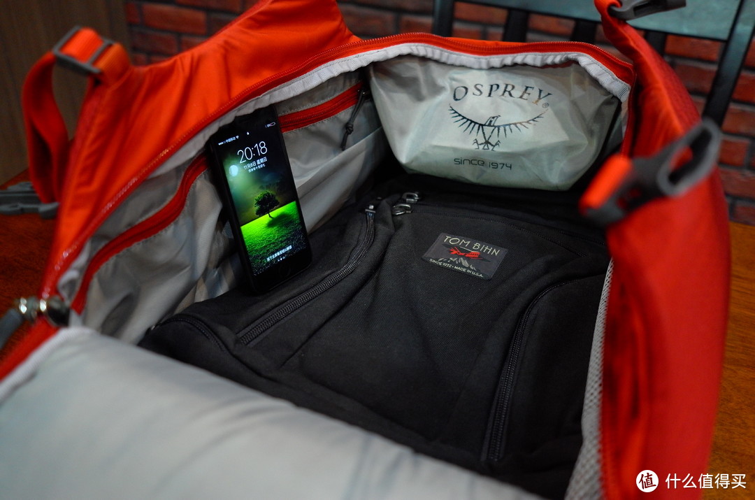 Osprey Porter46——教科书式的旅行背包，背后的城堡，路上的家