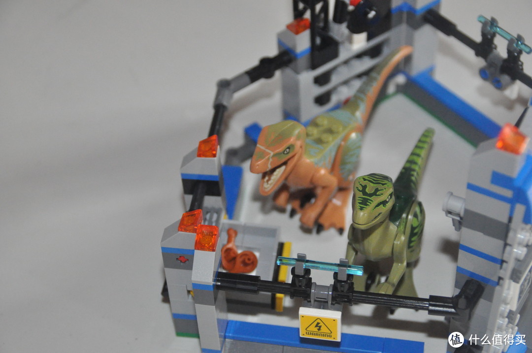 #本站首晒#LEGO 乐高 Jurassic World 侏罗纪世界系列 75920 迅猛龙逃脱