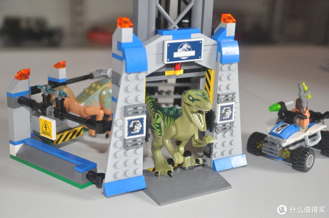 #本站首晒#LEGO 乐高 Jurassic World 侏罗纪世界系列 75920 迅猛龙逃脱