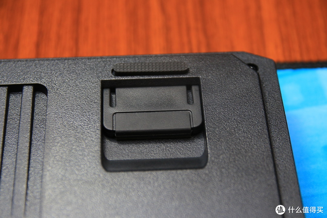 RGB大法好——MegaStone 谜石 樱桃红轴机械键盘使用小记