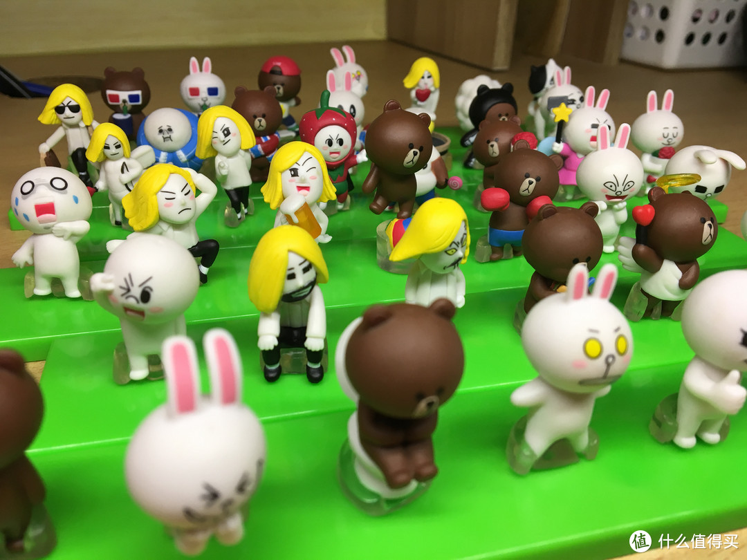 #原创新人#萌到出血：LINE FRIENDS 多造型手办套装 开箱晒单