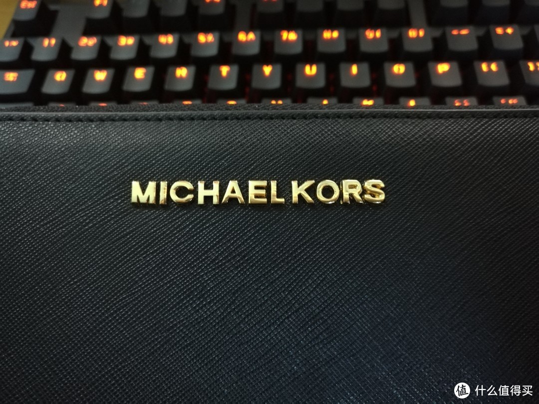 送给家中领导的礼物：Michael Kors 女式手拿包