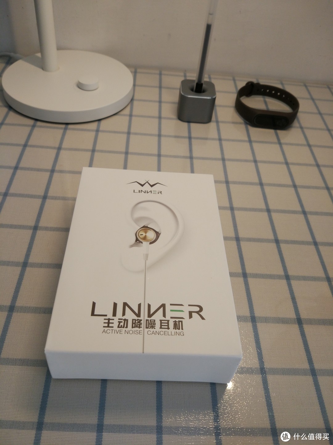 入门级降噪耳机的天王山之战！Linner“静”降噪耳机 VS 华为 主动降噪耳机 AM185 深度对比测评