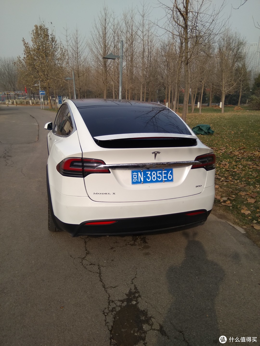 一流操控感+实用科技感——记一个汽车攻城狮的Tesla Model X 90D试驾体验