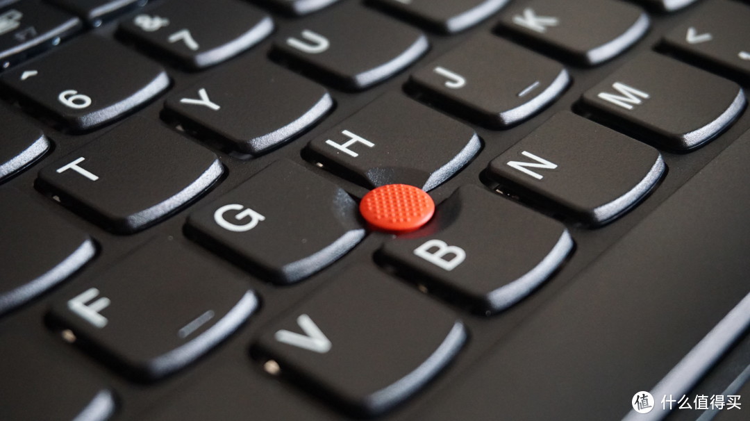 用小黑玩魔兽，年少时的梦想——ThinkPad 黑侠E570 GTX游戏笔记本拆机评测