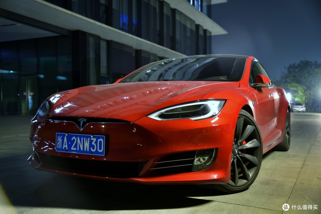机车男与电动怪兽的偶遇 —— Tesla Model S/X 简评