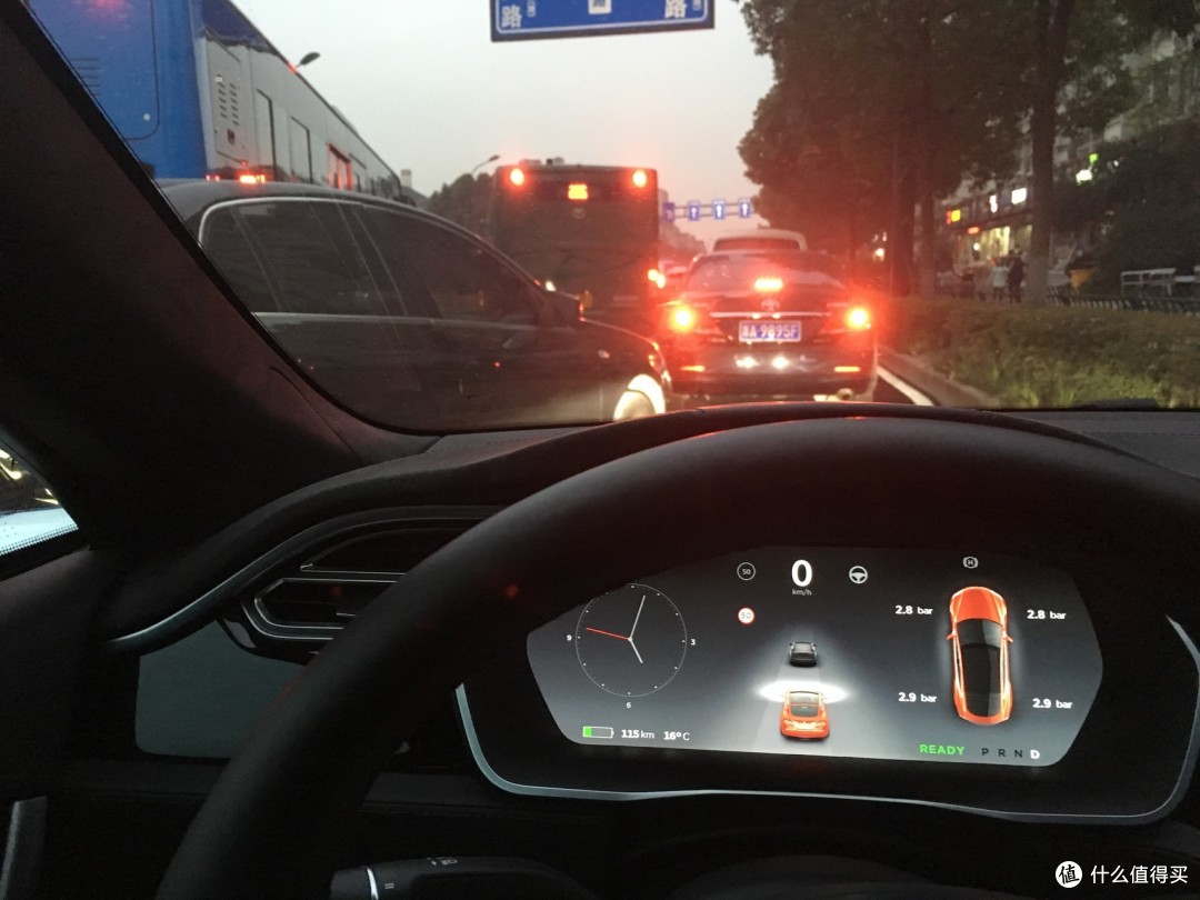 机车男与电动怪兽的偶遇 —— Tesla Model S/X 简评
