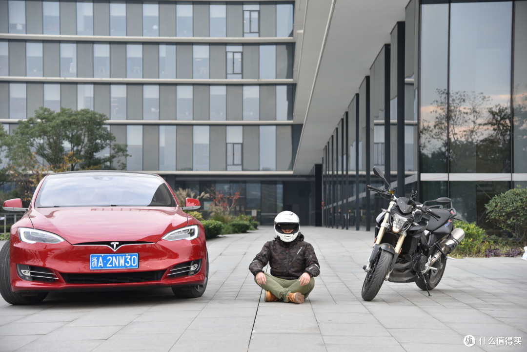 机车男与电动怪兽的偶遇 —— Tesla Model S/X 简评