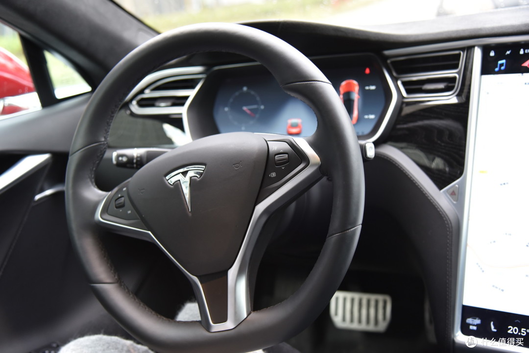 机车男与电动怪兽的偶遇 —— Tesla Model S/X 简评