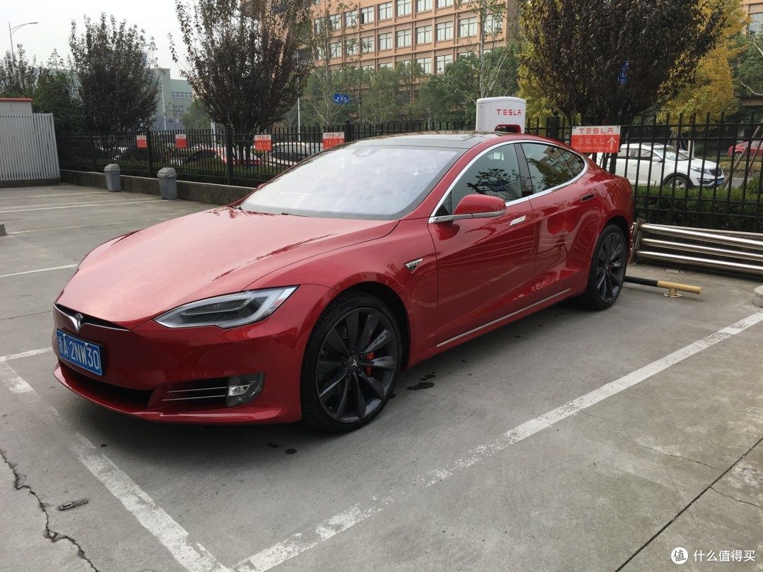 机车男与电动怪兽的偶遇 —— Tesla Model S/X 简评