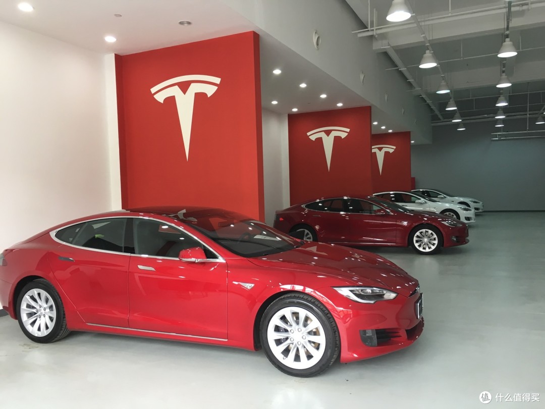 机车男与电动怪兽的偶遇 —— Tesla Model S/X 简评