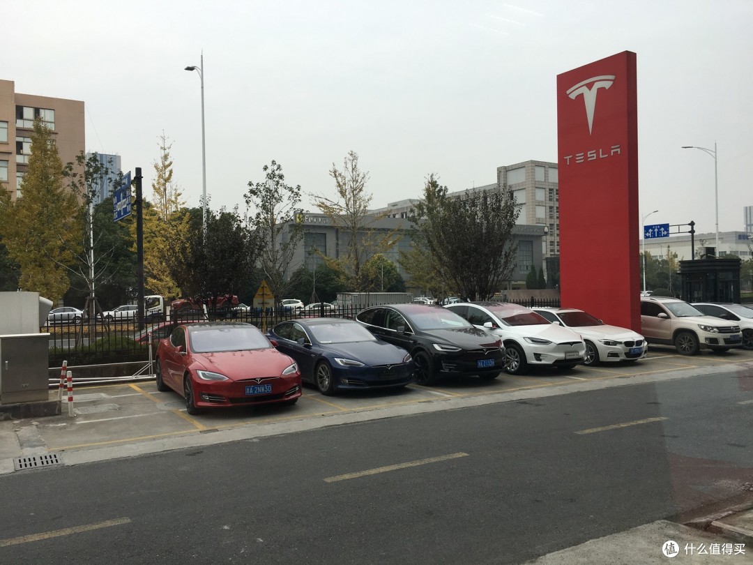 机车男与电动怪兽的偶遇 —— Tesla Model S/X 简评